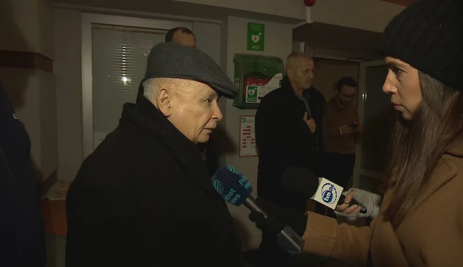 Jarosław Kaczyński pojawił się w siedzibie TVP. "Prawo złamane w sposób drastyczny"