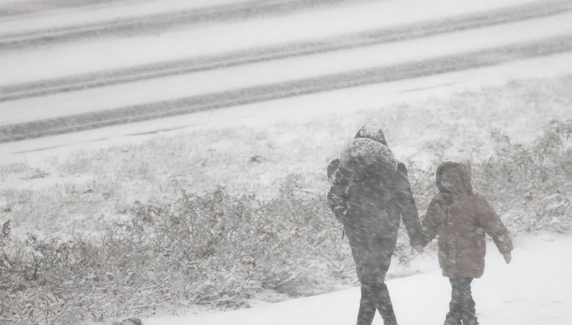  Niż znad Norwegii zaatakuje Polskę. Deszcz zastąpi śnieg, mocno zawieje