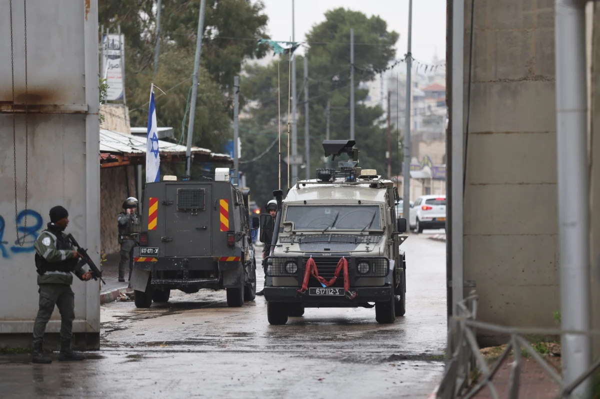 "Jak możemy świętować Boże Narodzenie w środku ludobójczej wojny" - mówi serwisowi Al-Jazeera chrześcijanka mieszkająca w Betlejem. Lokalne władze w mieście położonym w Autonomii Palestyńskiej podjęli decyzję o odwołaniu wszystkich uroczystości bożonarodzeniowych. Jak poinformowało Associated Press - w ten sposób Betlejem chce wyrazić solidarność z ludnością palestyńską.