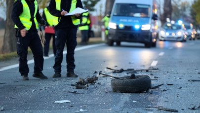 Groźny wypadek w Warmińsko-Mazurskiem. Trzy osoby ranne