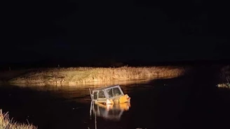 16-latek ukradł ciągnik i wjechał nim do rzeki. Był pijany