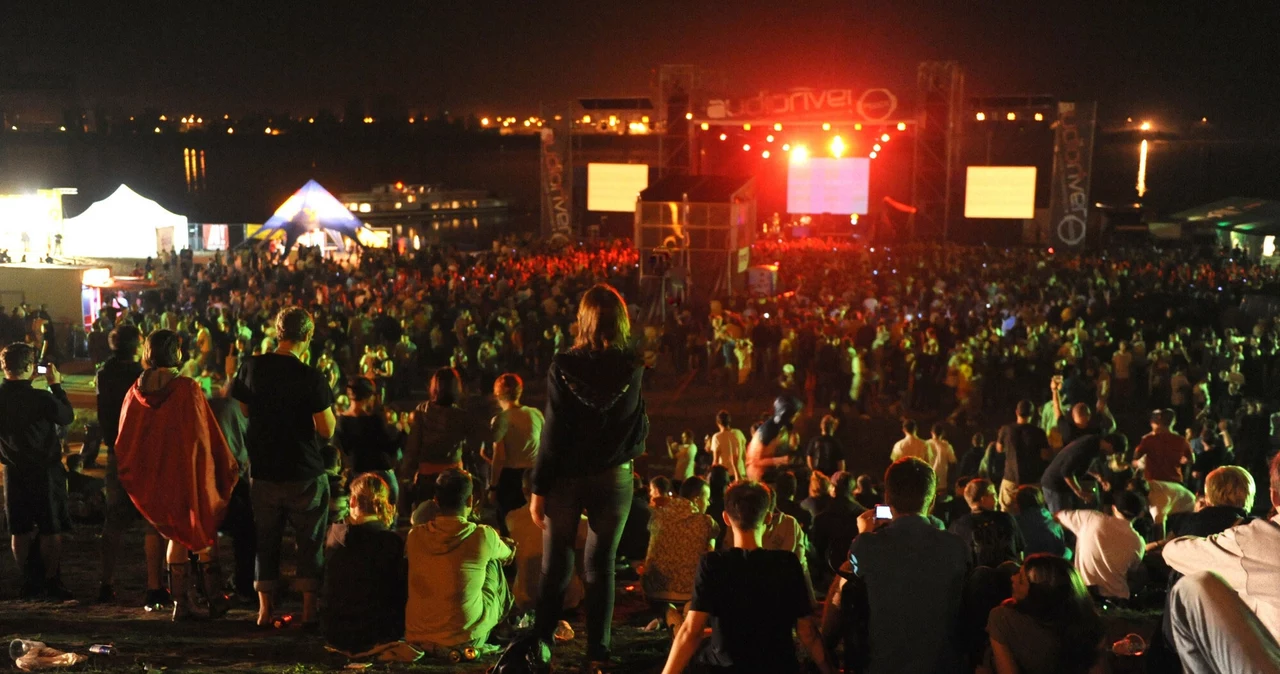  Fani się tego nie spodziewali Nie uwierzycie, co rzucił ze sceny na polskim festiwalu