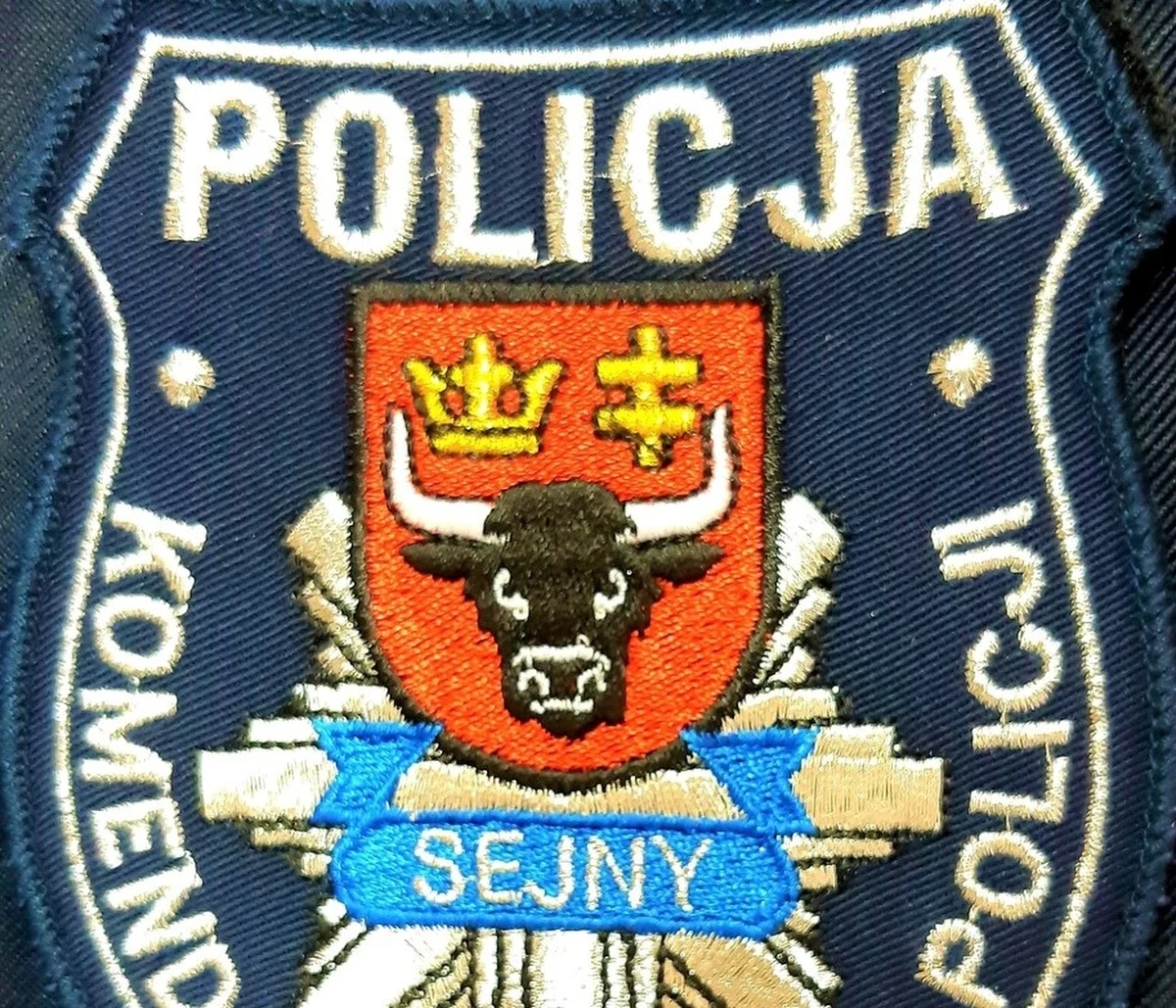 Do dyżurnego sejneńskiej policji zgłosił się mężczyzna. Po sprawdzeniu w policyjnych systemach okazało się, że jest poszukiwany. 39-latek był przygotowany do odbycia kary, przyszedł na komendę spakowany. 