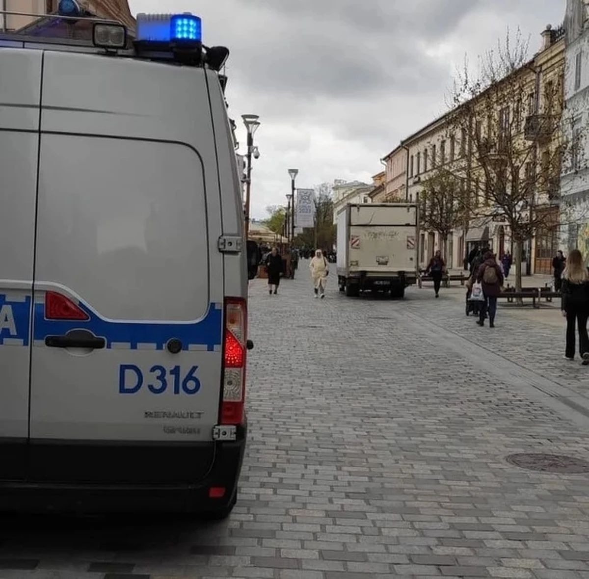 Na rok więzienia w zawieszeniu na trzy lata Sąd Rejonowy Lublin-Zachód skazał w czwartek 25-letniego Filipa K. za śmiertelne potrącenie 47-letniej kobiety. Do zdarzenia doszło na Krakowskim Przedmieściu w Lublinie w kwietniu tego roku.