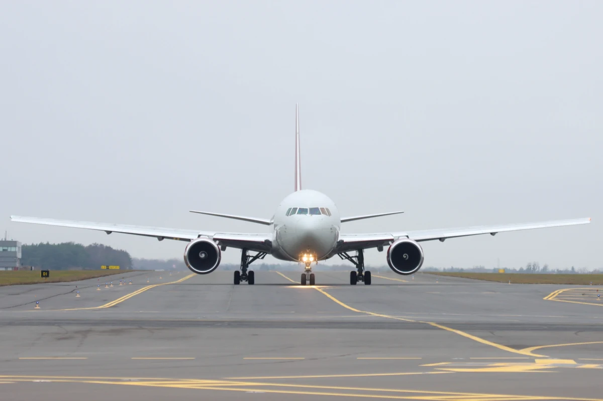 Koniec poważnych zakłóceń sygnału GPS nad Polską. Od rana nie ma już kłopotów z dostępem informacji z systemu nawigacji satelitarnej. Problemów nie mają już między innymi załogi samolotów przelatujących przez polską przestrzeń powietrzną.