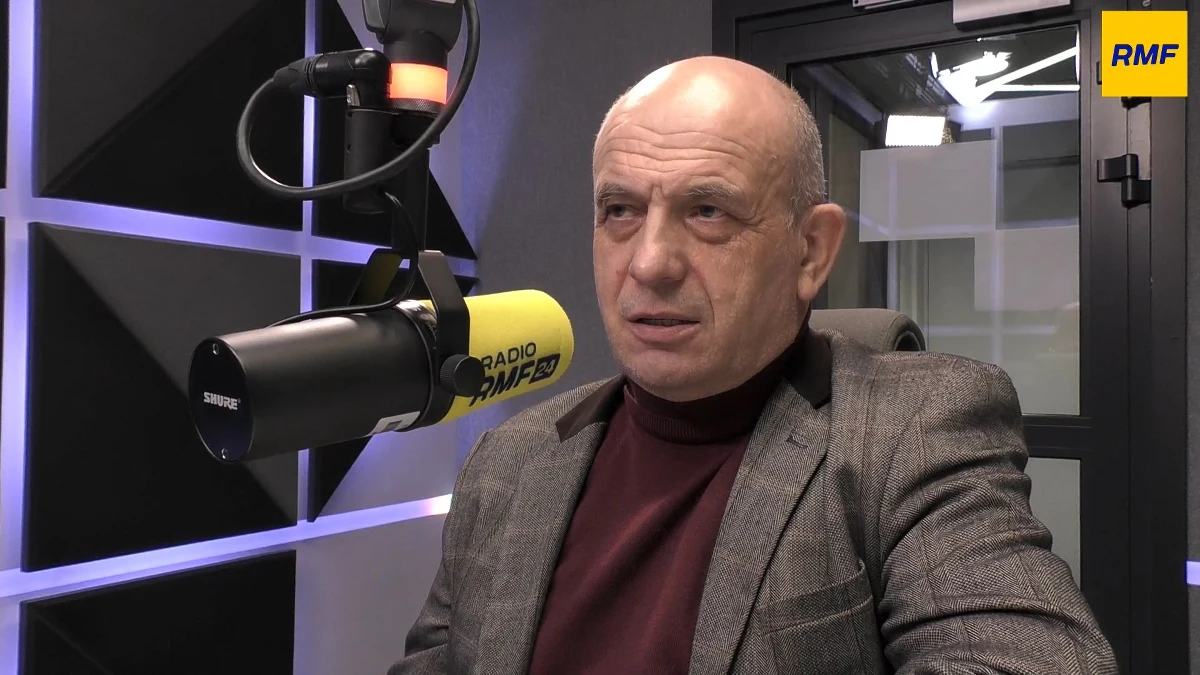 W godzinach porannych niezidentyfikowany obiekt wleciał od strony Ukrainy na terytorium Polski. "Jest to część lub cała rakieta ukraińska, która zwalczała zmasowany nalot rosyjskich środków napadu powietrznego lub rosyjska rakieta, która gdzieś z różnych przyczyn (...) wylądowała w Polsce" - mówił na antenie internetowego Radia RMF24 gen. Tomasz Drewniak, pilot i były Inspektor Sił Powietrznych.