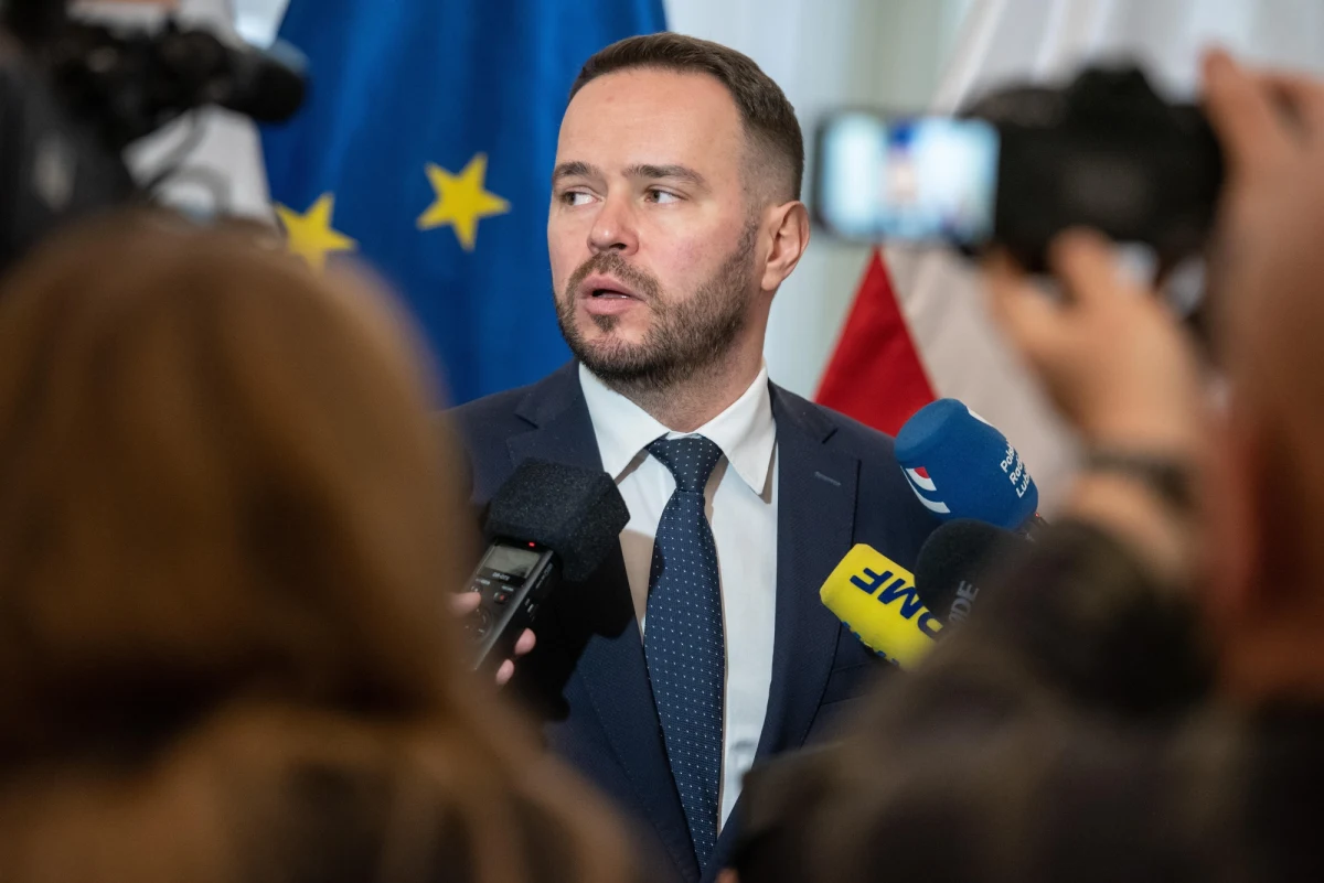 „Nie znaleziono żadnych szczątków, żadnego obiektu - nic, co mogłoby wskazywać, że na terenie woj. lubelskiego cokolwiek spadło” – powiedział wojewoda lubelski Krzysztof Komorski dodając, że nie ma obecnie powodów do niepokoju. Policja zakończyła akcję przeszukiwania terenu przygranicznego z Ukrainą.