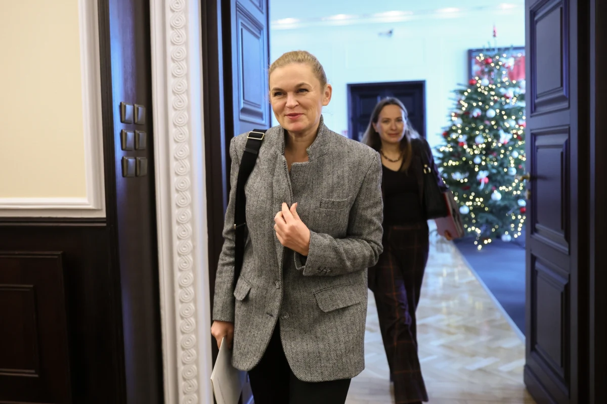 Minister edukacji Barbara Nowacka odwołała kolejnych sześciu kuratorów oświaty: podlaską kurator, mazowiecką kurator, śląską kurator, dolnośląskiego kuratora, wielkopolskiego kuratora i warmińsko-mazurskiego kuratora - poinformowało Ministerstwo Edukacji i Nauki.