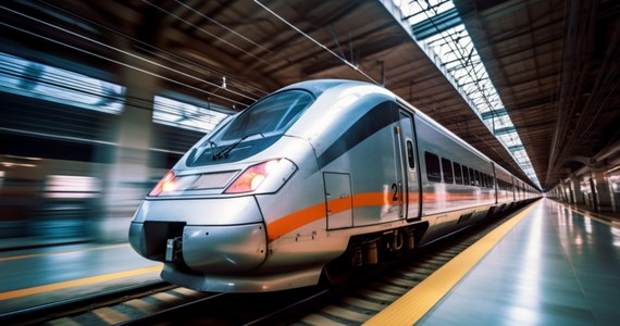Zalanie tuneli kolejowych w południowo-wschodniej Anglii wymusiło odwołanie w sobotę wszystkich połączeń między Londynem a kontynentem europejskim - poinformował międzynarodowy operator kolejowy Eurostar.