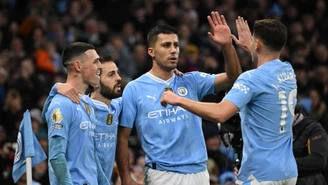 Cztery gole, dwie czerwone kartki, wielki powrót i smutne pożegnanie. Łzy w Manchesterze