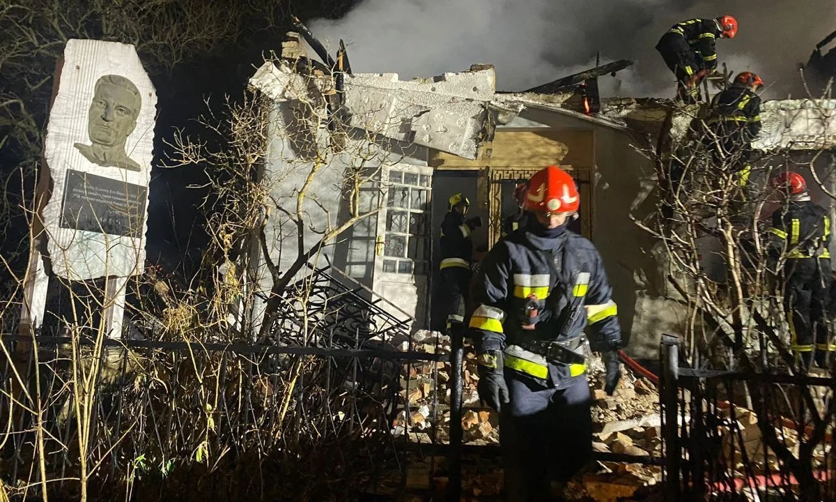 Znów niespokojnie w Ukrainie. Rosjanie w noc sylwestrową użyli rekordowej liczby dronów szturmowych; nad Ukrainę nadleciało 90 dronów Shahed, 87 z nich udało się zestrzelić. Mer Lwowa Andrij Sadowy poinformował, że doszczętnie zniszczone zostało muzeum Romana Szuchewycza we Lwowie.