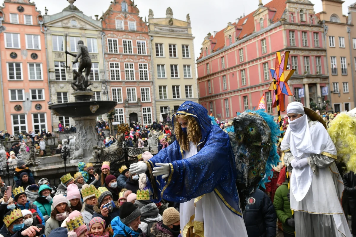 Maciej Szemiel, aktor teatru Wybrzeże, Harris Mavusi, Ghańczyk, od wielu lat mieszkający w Polsce oraz Kuba Gorski, pedagog i dyrektor Szkoły Fregata - w tym roku te osoby wcielą się w rolę Kacpra, Melchiora i Baltazara podczas Orszaku Trzech Króli, który przejdzie ulicami Gdańska. Będzie to już 13. edycja tego wydarzenia w stolicy Pomorza.