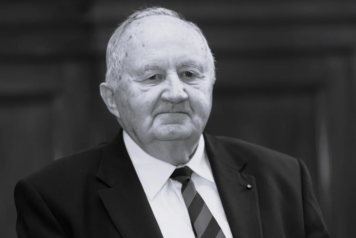 W wieku 90 lat zmarł prof. dr hab. Wojciech Łączkowski, były sędzia Trybunału Konstytucyjnego, przewodniczący Państwowej Komisji Wyborczej w latach 1994-97, autorytet w dziedzinie prawa finansowego i administracyjnego - poinformował Uniwersytet im. Adama Mickiewicza w Poznaniu.