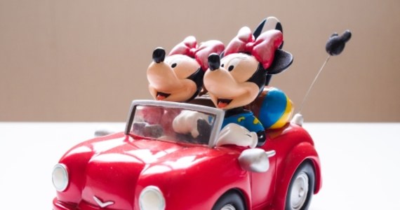 1 stycznia wygasły prawa Disneya do najstarszych wersji wizerunku sławnej mysiej pary: Micky Mouse i Minnie Mouse. Oznacza to, że twórcy mogą bez pozwolenia i bez opłat wykorzystywać je i przerabiać.