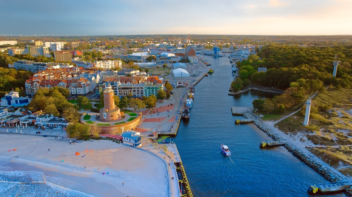 Mieszkańcy Kołobrzegu w tym roku będą mogli miejską komunikacją jeździć za darmo. Zamiast biletu wystarczy Kołobrzeska Karta Mieszkańca. Zapowiedziane właśnie zmiany wejdą w życie od 1 czerwca.