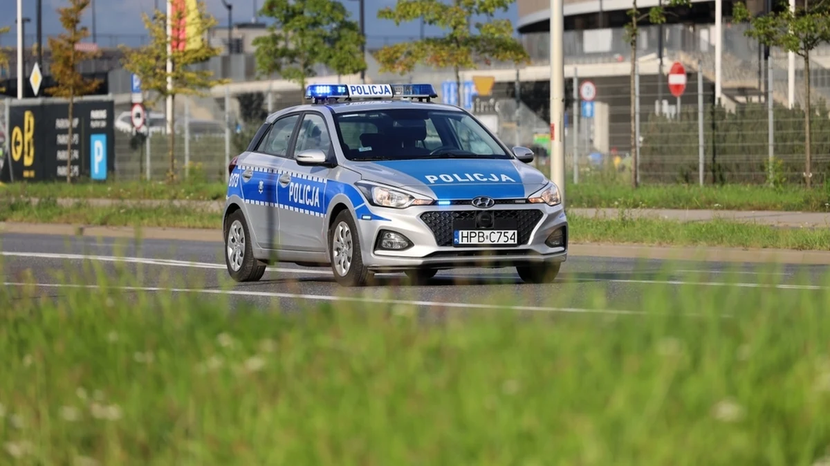 Prawie promil alkoholu w organizmie miał 35-letni kierowca samochodu osobowego, który wiózł swojego syna do przedszkola w powiecie parczewskim na Lubelszczyźnie. 