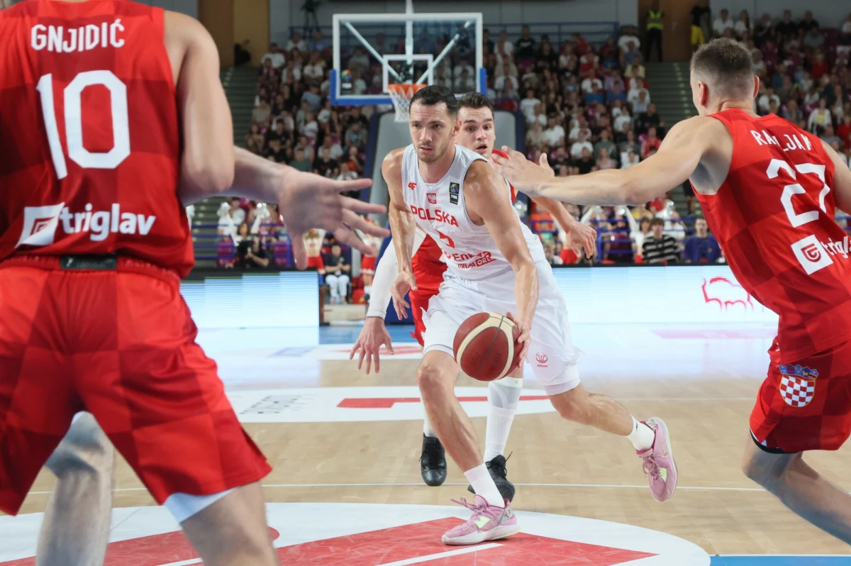 „W tym sezonie nie graliśmy jeszcze dwóch meczów w tak krótkim czasie. Dla drużyny to będzie nowe doświadczenie” - mówi w rozmowie z RMF FM kapitan Twardych Pierników Toruń Aaron Cel. Drużyna ma przed sobą już drugi tegoroczny mecz. Tym razem przeciwko Startowi Lublin. W Nowy Rok po serii pięciu zwycięstw przyszła porażka z liderem tabeli – Anwilem Włocławek, ale jak podkreśla Cel ten mecz tylko zaostrzył apetyt koszykarzy z Torunia na kolejne zwycięstwa. 