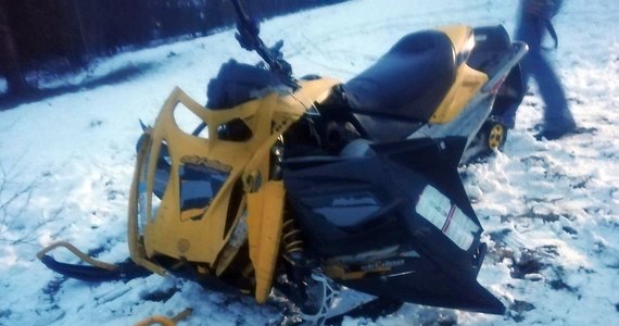 Na Bachledzkim Wierchu w Zakopanem turystka jadąca skuterem śnieżnym uderzyła w drzewo. Nieprzytomną kobietę ratownicy TOPR na pokładzie śmigłowca przetransportowali do szpitala.