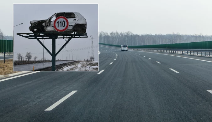 Wraki aut przy drogach. Tak policja ostrzega kierowców