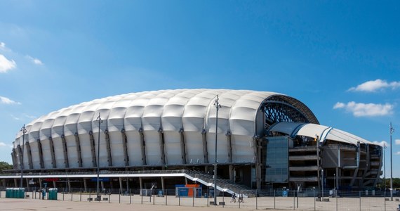 Milion złotych ma kosztować czyszczenie poszycia dachowego na Stadionie Miejskim w Poznaniu, a także wykonanie innych niezbędnych prac. Ostatnie tak duże prace konserwacyjne odbywały się w 2012 roku, przed Mistrzostwami Europy w Piłce Nożnej.