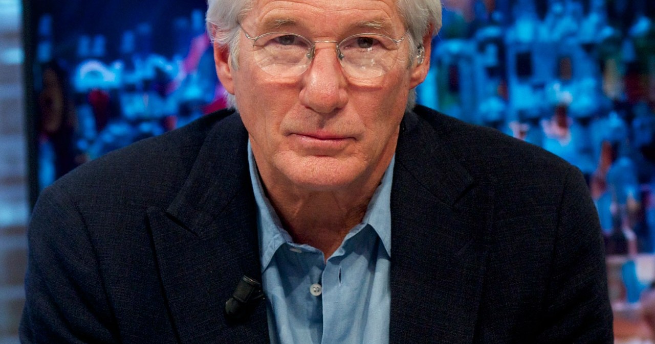 Hollywoodzki aktor został bezdomnym? Jak to możliwe? Richard Gere postanowił jakiś czas temu przeprowadzić eksperyment społeczny, żeby sprawdzić, jak ludzie reagują na osoby z tak zwanego marginesu. Jego obserwacje były przytłaczające.