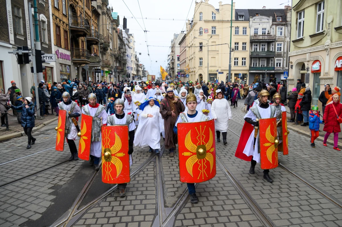 W tym roku ulicami Poznania nie przejdzie główny Orszak Trzech Króli. Powód? "Przyczyny organizacyjno-finansowe" - wyjaśniają organizatorzy. Orszaki w stolicy Wielkopolski będą się odbywały jedynie lokalnie, w parafiach.
