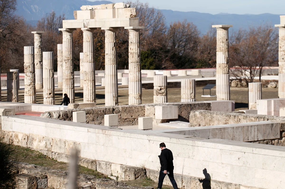 Od jutra w Grecji będzie można zwiedzać jeden z najważniejszych zabytków klasycystycznego antyku - pałac, w którym Aleksander Wielki został koronowany na króla. Pałac Ajgaj przez ostatnie 16 lat był restaurowany.  