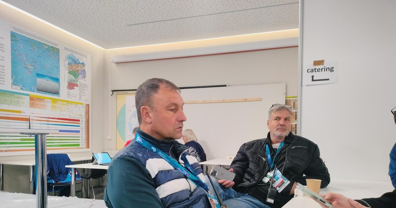 Zakaz stosowania tego elementu u skoczków. Łatanie dziur przez FIS