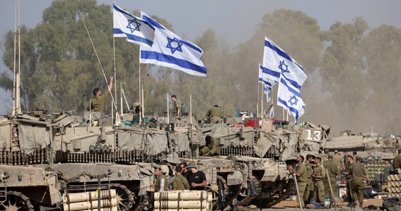 W przeddzień trzeciego miesiąca wojny między Izraelem a Hamasem, Siły Obronne Izraela oświadczyły, że zakończyły demontaż "struktur wojskowych" tej palestyńskiej organizacji terrorystycznej w północnej Strefie Gazy. Rzecznik izraelskiej armii kontradmirał Daniel Hagari powiedział, że zabito na tym obszarze ok. 8 tys. bojowników.