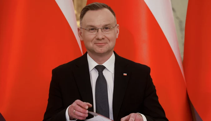Nietypowy wpis Andrzeja Dudy. Prezydencki minister: Ma być sztywniakiem?