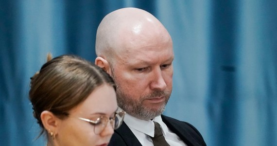 Anders Behring Breivik uważa, że 12 lat izolacji to za długo i pozwał państwo norweskie za łamanie praw człowieka. Dziś rozpoczął się proces, jaki wytoczył człowiek, który zabił 77 osób.   