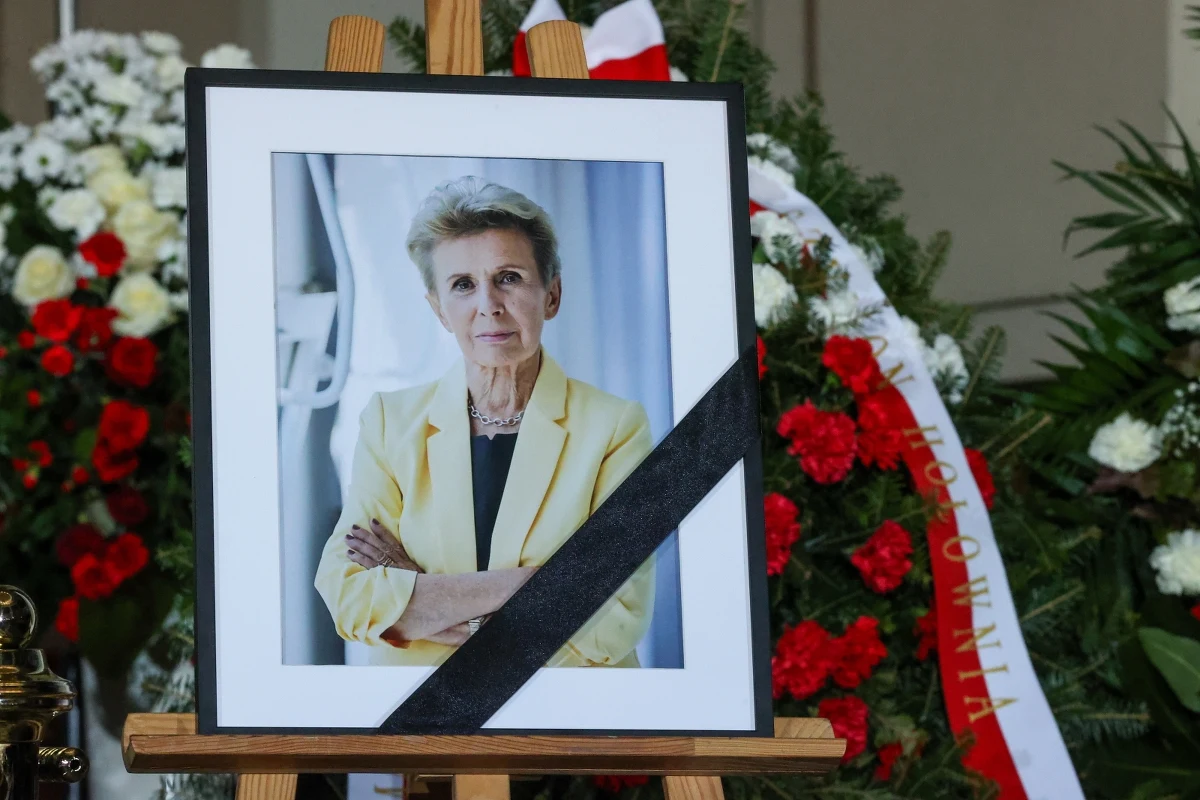 W Alei Zasłużonych cmentarza na łódzkich Dołach pochowana została dzisiaj Iwona Śledzińska-Katarasińska. Była posłanką nieprzerwanie od 1991 do 2023 roku. Zmarła po ciężkiej chorobie.