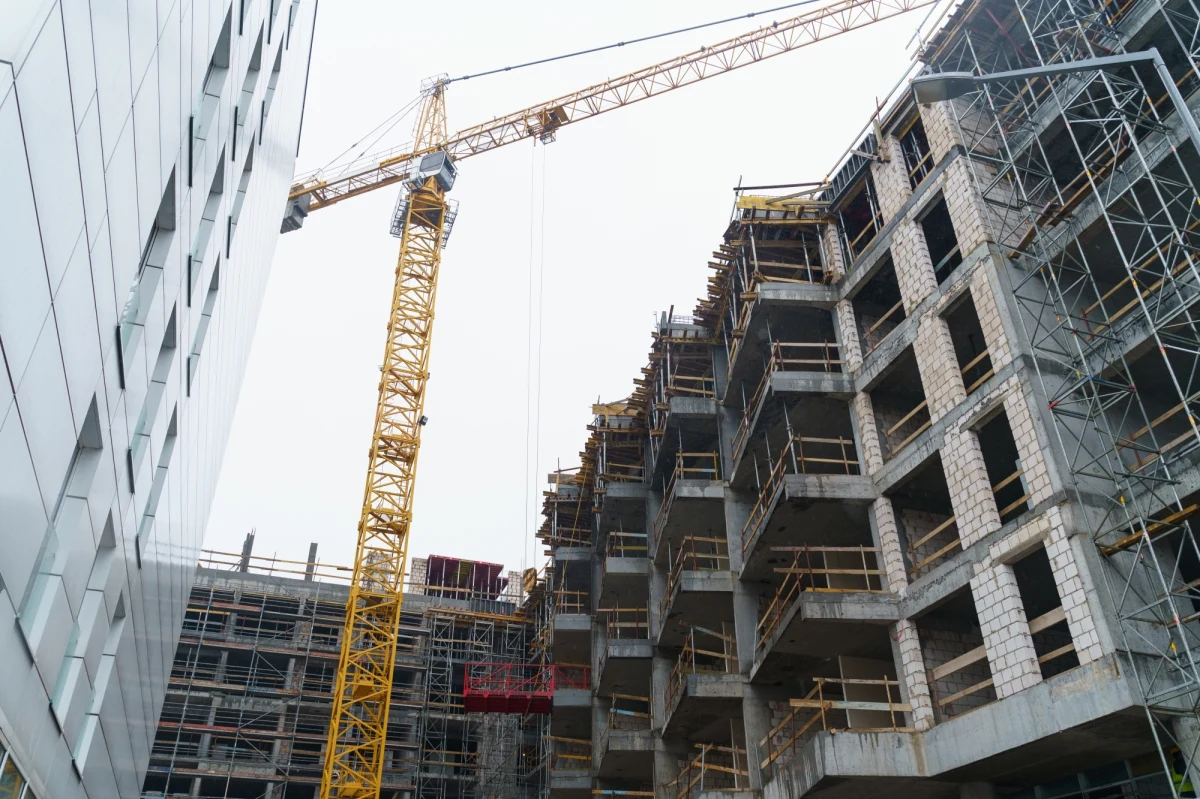 Jeśli nowy program kredytowy wejdzie w zapowiadanym kształcie, ceny wzrosną. Niewykluczone, że dwucyfrowo - pisze "Rzeczpospolita".