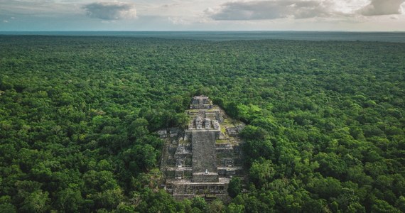 Jedno z najstarszych miast Majów zostało odkryte przez czesko-słowacki zespół archeologów. Na północy Gwatemali w prowincji Petén zlokalizowano ruiny mające niemalże 3 tys. lat! Wykorzystano do tego m.in. zdjęcia lotnicze.