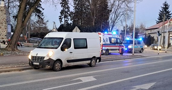 Jedno skrzyżowanie dwa wypadki tego samego dnia. Na ulicy Warszawskiej w Rykach na przejściu dla pieszych bus potrącił 70-latka, która z obrażeniami trafił do szpitala. Inny  kierowca, skręcając z tej ulicy w ul. Szkolną potrącił 12-latka. Chłopcu na szczęście nic się nie stało. 