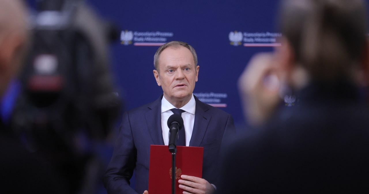 Donald, Tusk, zapowiedział, zmiany, przepisach, dotyczących, wypłaty, wynagrodzenia, chorobowego, pracownikom, konferencji, pras Duża zmiana w chorobowym już w przyszłym roku. Premier ujawnił szczegóły