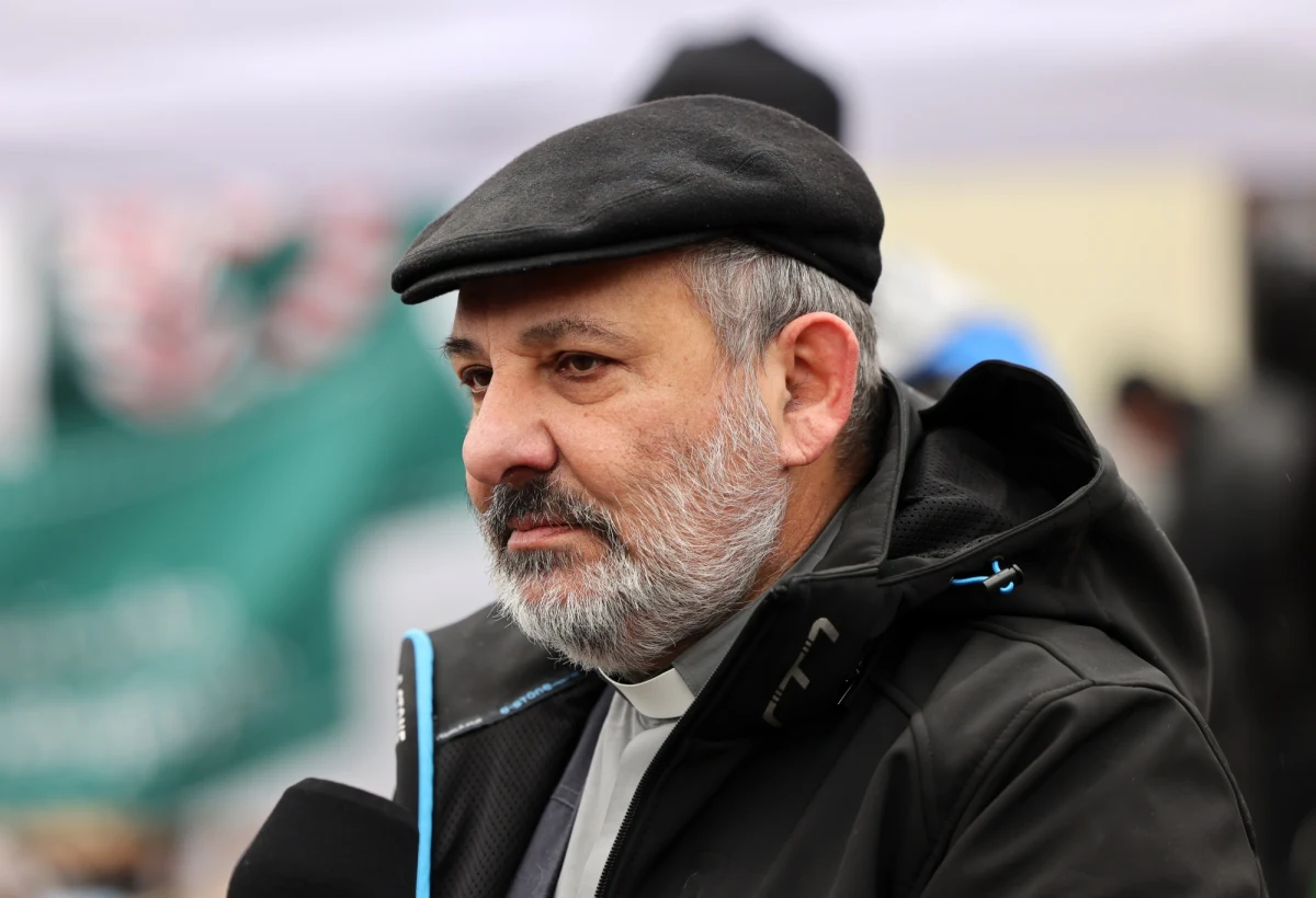 Ks. Tadeusz Isakowicz-Zaleski poświęcił całe życie osobom niepełnosprawnym. Jego brak odczuje całe środowisko, które zawsze mogło na niego liczyć - powiedział Arkadiusz Tomasiak, członek zarządu Fundacji im. Brata Alberta.