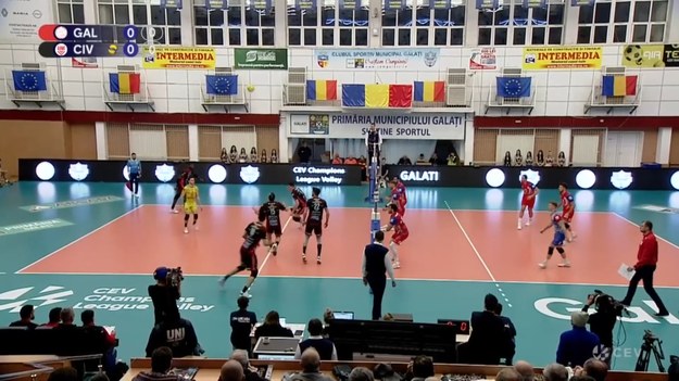 Sensacja w Lidze Mistrzów! Gigant upokorzony przez klub Polaka
Dawid Woch vs Cucine Lube Civitanova, czyli występ siatkarza Arcada Galati przeciwko Cucine Lube Civitanova w Lidze Mistrzów.