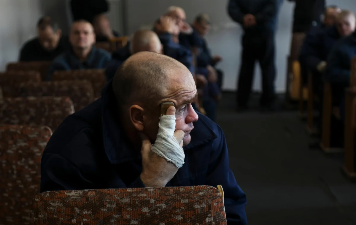 Służby podlegające ukraińskiemu wywiadowi poinformowały, że Kijów może Rosjanom pomóc w poszukiwaniu ich bliskich, którzy zaginęli po tym, jak zostali wysłani na front. Argumentują to brakiem zainteresowania rosyjskich władz losem swoich żołnierzy.