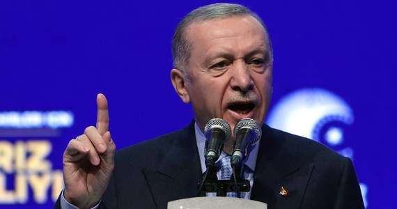 Akcja tureckich służb przeciwko Mosadowi to tylko pierwszy krok. Izrael nie ma pojęcia, na co nas stać - powiedział prezydent Turcji Recep Tayyip Erdogan.