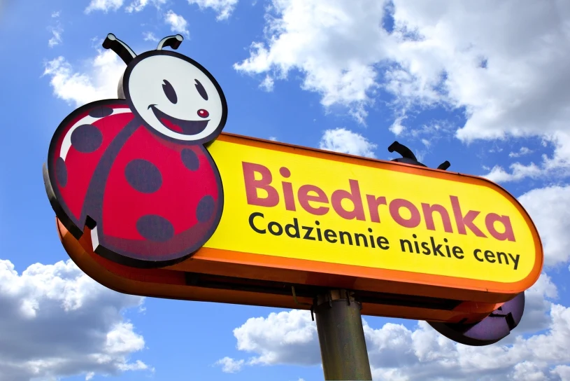Mięso z groźną bakterią pilnie wycofane ze sklepów w Polsce. Nie spożywaj