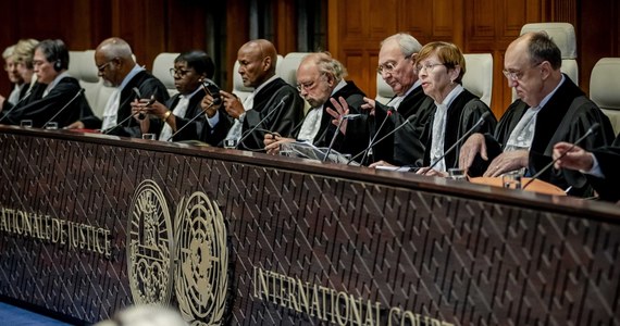 Prawnicy z Republiki Południowej Afryki wnieśli do Międzynarodowego Trybunału Sprawiedliwości sprawę przeciwko Izraelowi, któremu zarzucono popełnienie ludobójstwa w Gazie. Przedstawiciele RPA twierdzą, że plan zniszczenia Strefy pochodzi z najwyższych szczebli izraelskich władz.