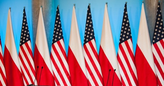 Prezydent Andrzej Duda i minister spraw zagranicznych Radosław Sikorski spotkają się dzisiaj z Penny Pritzker - amerykańską wysłanniczką ds. odbudowy gospodarczej Ukrainy. Tematem rozmowy będzie współpraca na linii USA - Polska dotycząca wsparcia Kijowa. O spotkaniu poinformował Departament Stanu USA.