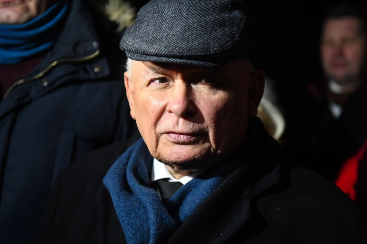 "To jest dobry ruch, jeśli doprowadzi do dobrych efektów. Przy naszych sądach to wszystko jest niepewne" - powiedział prezes PiS Jarosław Kaczyński, komentując decyzję prezydenta o wszczęciu postępowania ułaskawieniowego wobec Mariusza Kamińskiego i Macieja Wąsika.