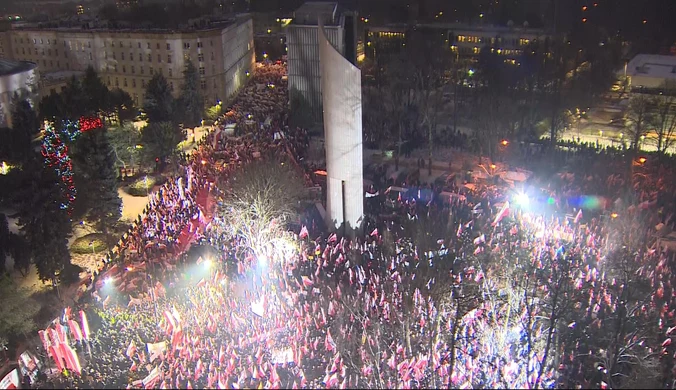 Frekwencja na "Proteście Wolnych Polaków". Ogromne rozbieżności