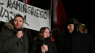 "Spontaniczny protest" przed aresztem w Radomiu. W roli głównej Marek Suski