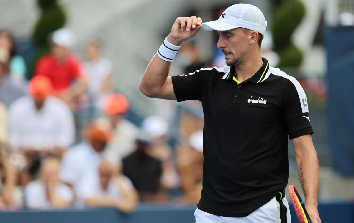 Finał debla turnieju ATP w Adelajdzie nie dla Jana Zielińskiego i Hugo Nysa. Polsko-monakijska para przegrała w półfinale z Amerykaninem Rajeevem Ramem i Brytyjczykiem Joe Salisburym 6:7 (4-7), 7:5, 6-10.