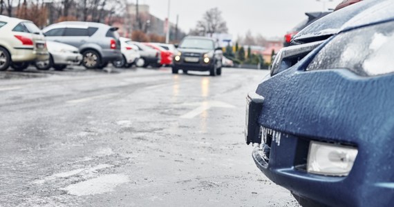 ​W związku z koszmarnymi warunkami na wielkopolskich drogach, spowodowanych gołoledzią, w Poznaniu i powiecie poznańskim do północy odnotowano 76 zdarzeń drogowych. Dane przytoczyła wielkopolska policja.