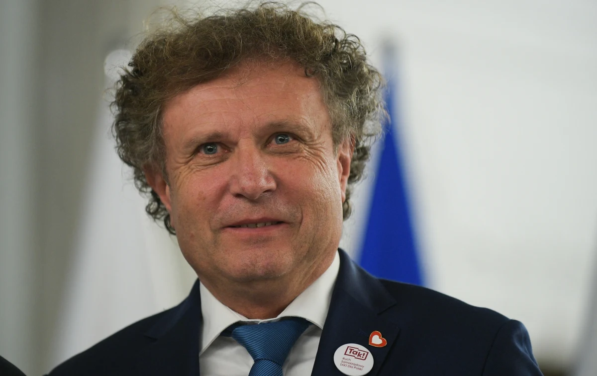 ​"Powiem uczciwie, niestety (zbrodnia sprzed 5 lat) niczego nas nie nauczyła. To jest bardzo smutne. Pamiętam atmosferę w kościele w czasie pogrzebu, przepiękne słowa ojca Ludwika Wiśniewskiego. Myślę, że niestety niewielu z nas, mówię specjalnie z nas, bo nikt z nas jest bez winy, nie do końca przejęło się tymi słowami" - mówił o zabójstwie Pawła Adamowicza Gość Krzysztofa Ziemca Jacek Karnowski. 