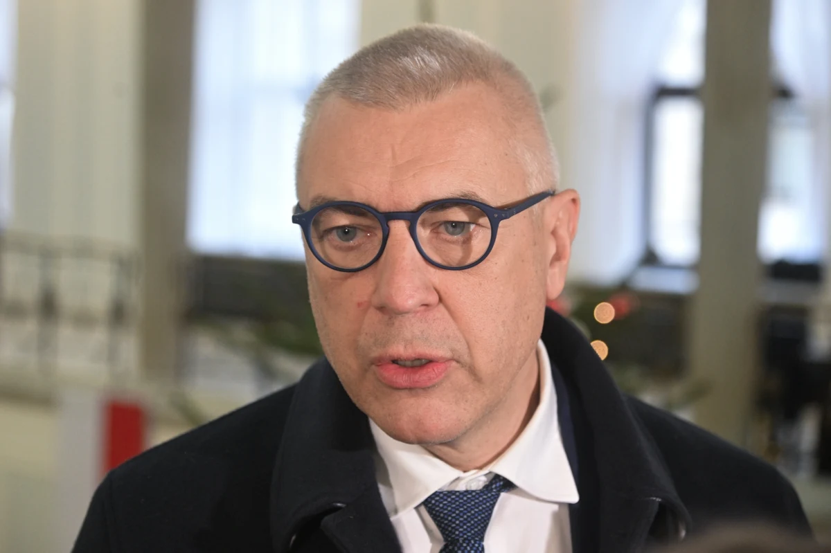 Sąd Rejonowy Warszawa Praga-Północ w Warszawie utrzymał w mocy postanowienie prokuratury o umorzeniu śledztwa w sprawie przekroczenia uprawnień przez prokuratorów Prokuratury Regionalnej w Poznaniu i Lublinie wobec Romana Giertycha. Chodzi o śledztwo dotyczące spółki Polnord.